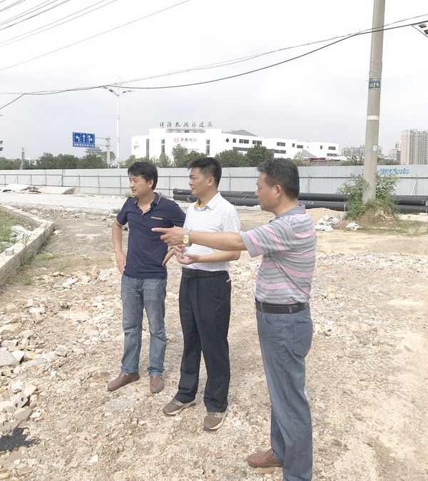阮波现场调度推进5A创建工程