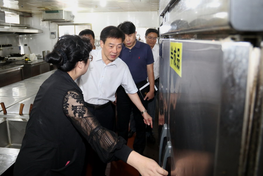 朱小兵率队督查国庆、中秋“两节”安全工作