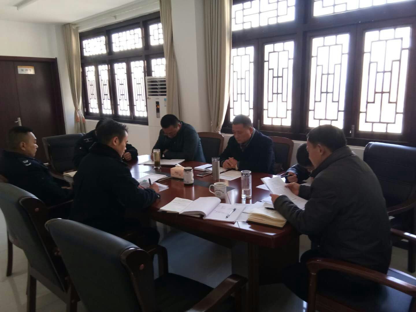 花亭湖风景区行政执法大队召开工作例会