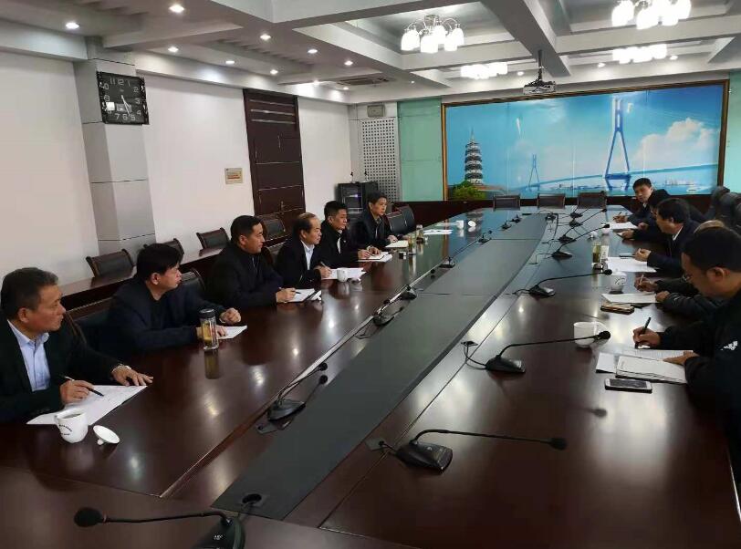 张达华到市人大常委会汇报花亭湖立法工作