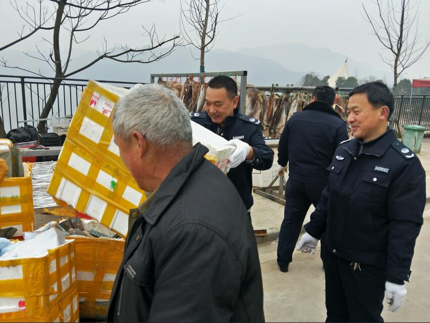 花亭湖景区行政执法大队开展集中整治活动
