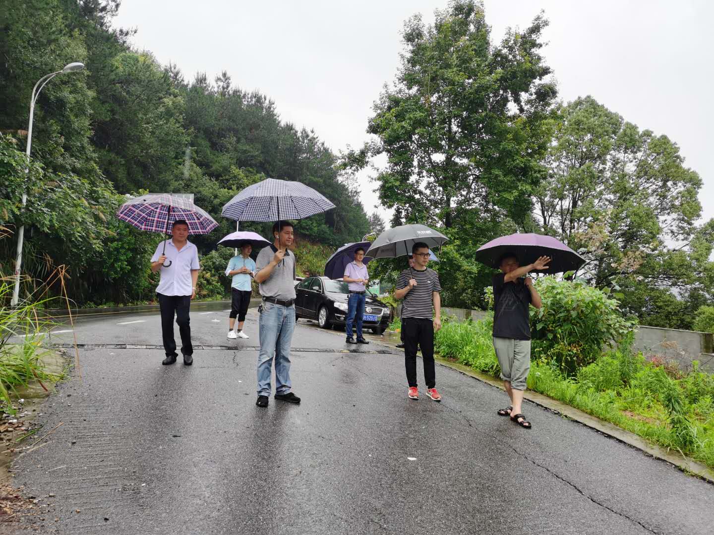 甘长川检查指导花亭湖景区防汛工作